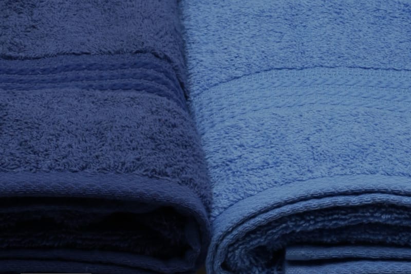 Hobby Badehåndkle 70x140 cm 4-pk - Mørkeblå/Blå/Lyseblå - Stort badelaken - Håndklær og badehåndkle - Strandh�åndkle & strandbadelaken